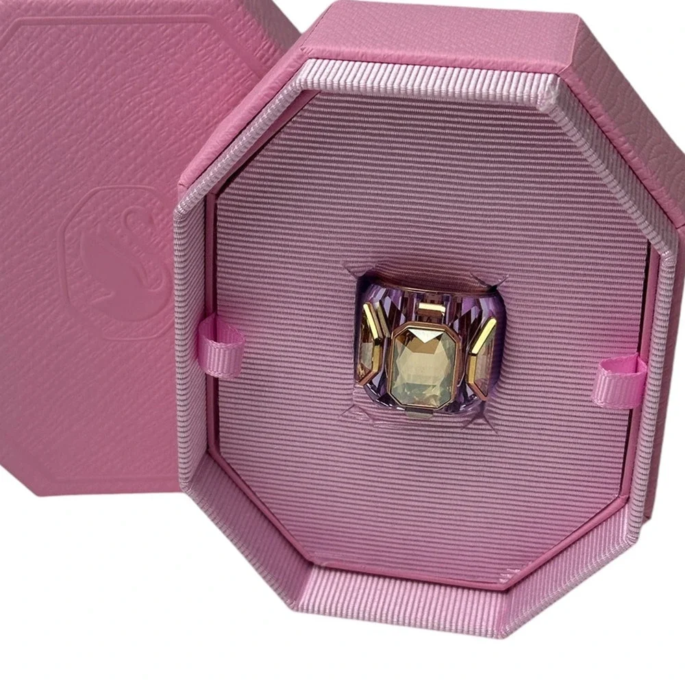 Swarovski Chroma cocktail ring Purple, Gold-tone plated Eur 52 / 6 USA